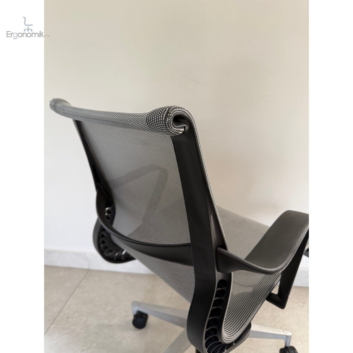 Silla Setu Gris Herman Miller - Preowned - Ergonomik Silla de Oficina Herman Miller