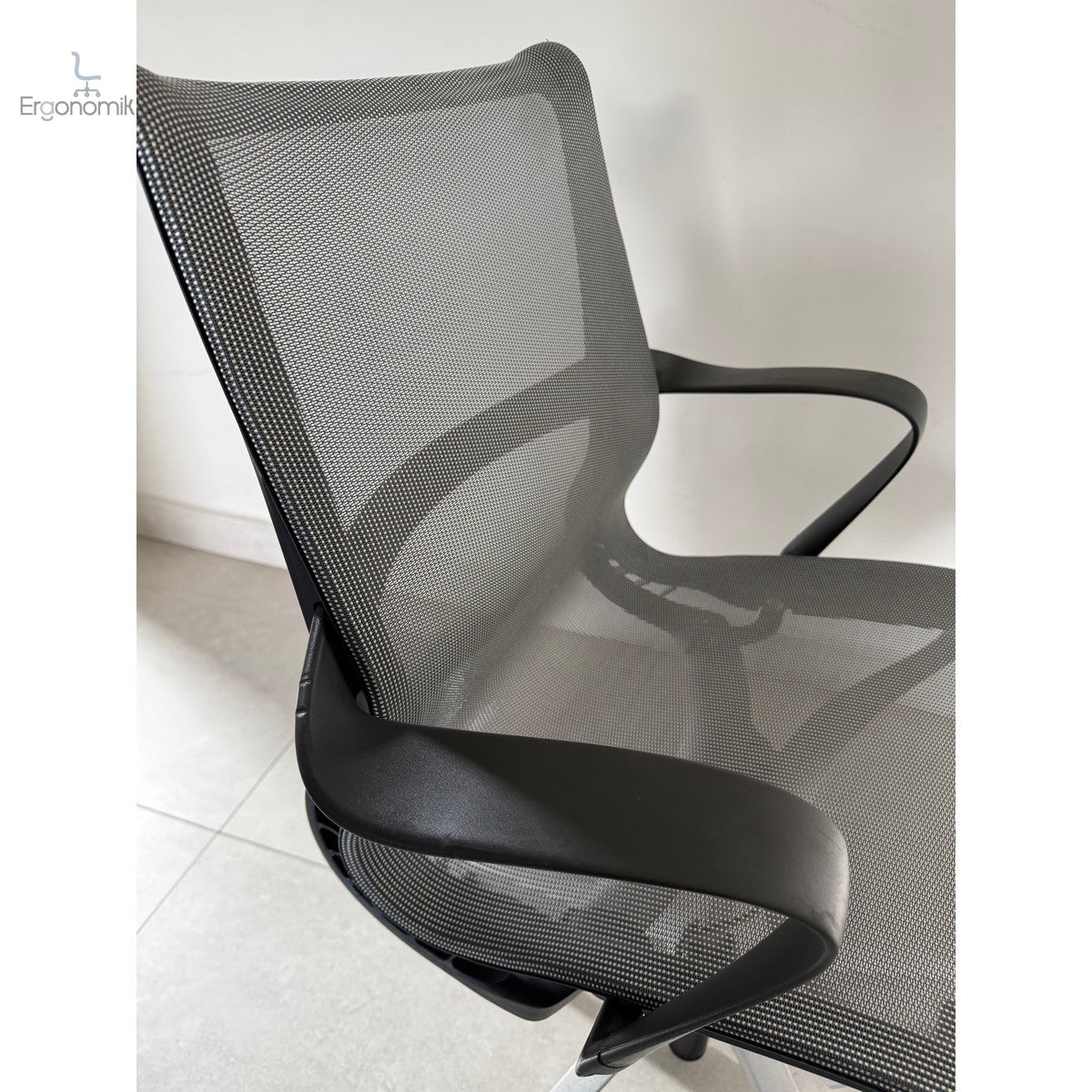 Silla Setu Gris Herman Miller - Preowned - Ergonomik Silla de Oficina Herman Miller