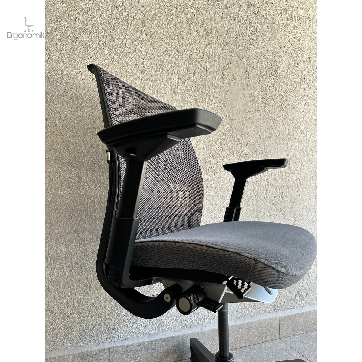 Silla Steelcase Think V2 - Preowned | Muebles ergonómicos en México | Ergonomik