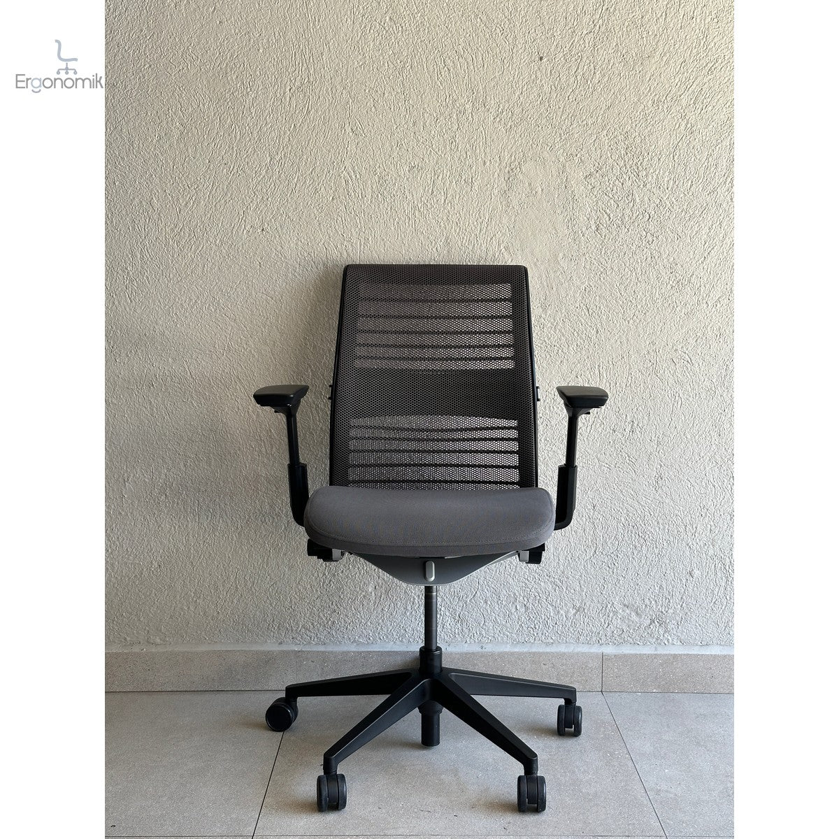 Silla Steelcase Think V2 - Preowned | Muebles ergonómicos en México | Ergonomik