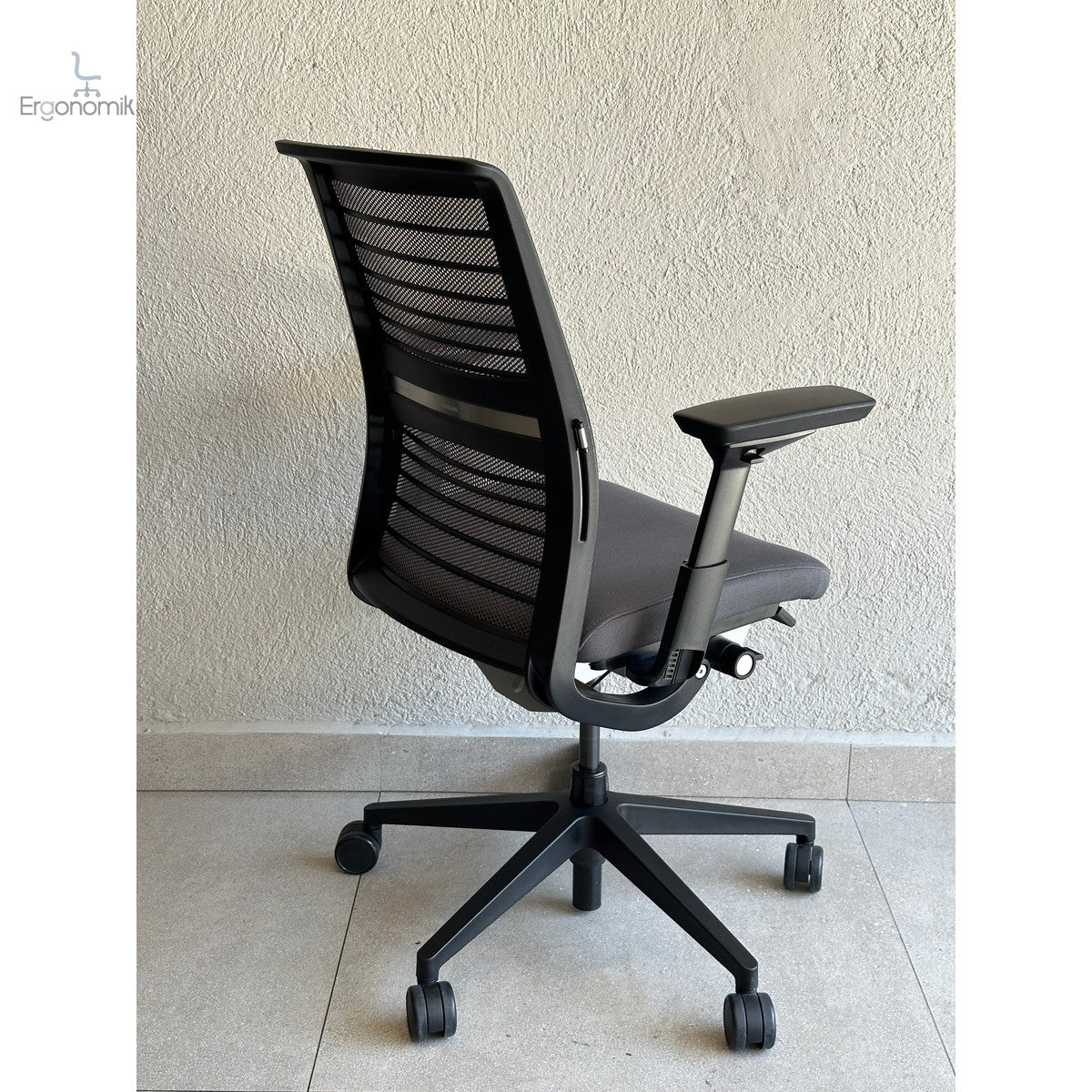 Silla Steelcase Think V2 - Preowned | Muebles ergonómicos en México | Ergonomik