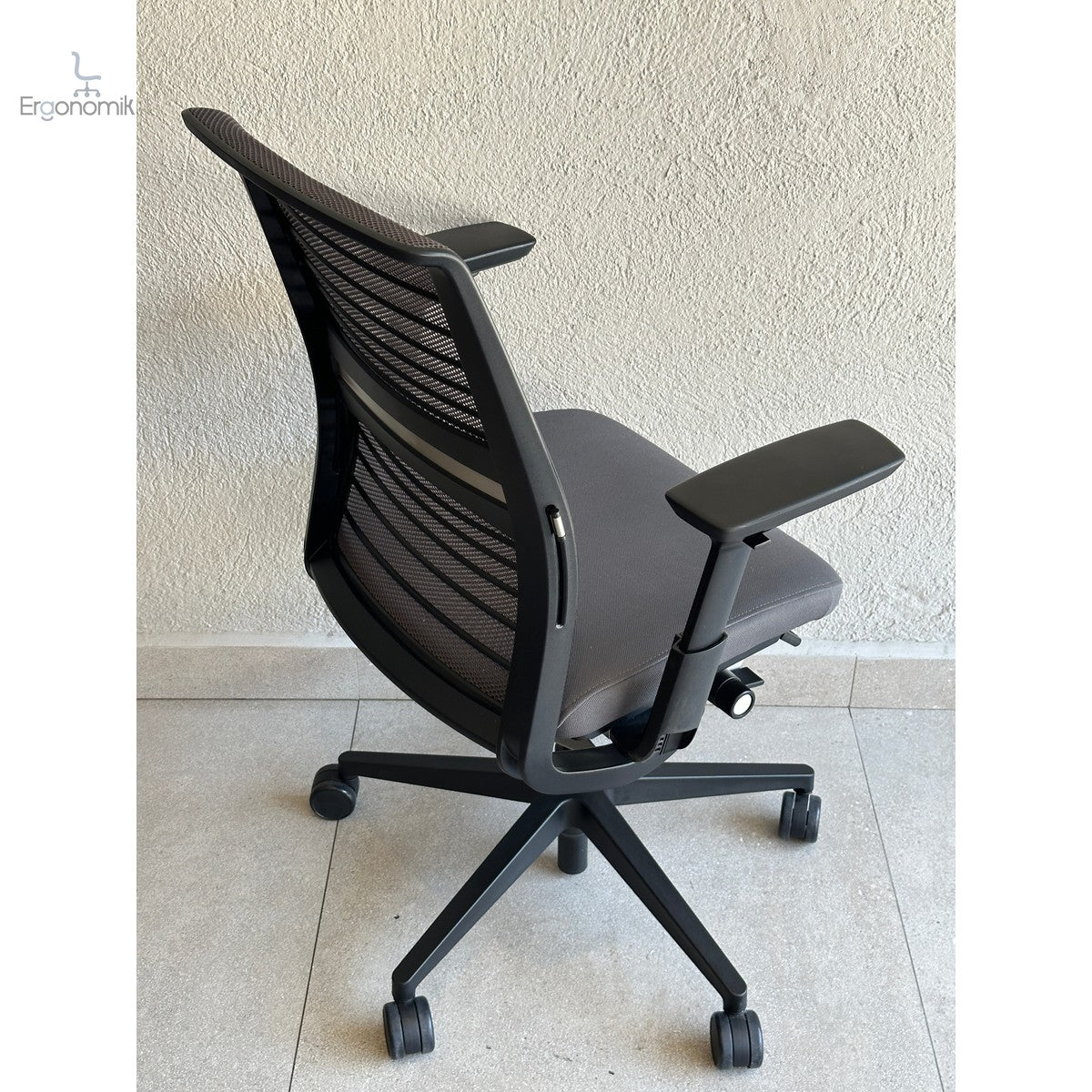 Silla Steelcase Think V2 - Preowned | Muebles ergonómicos en México | Ergonomik