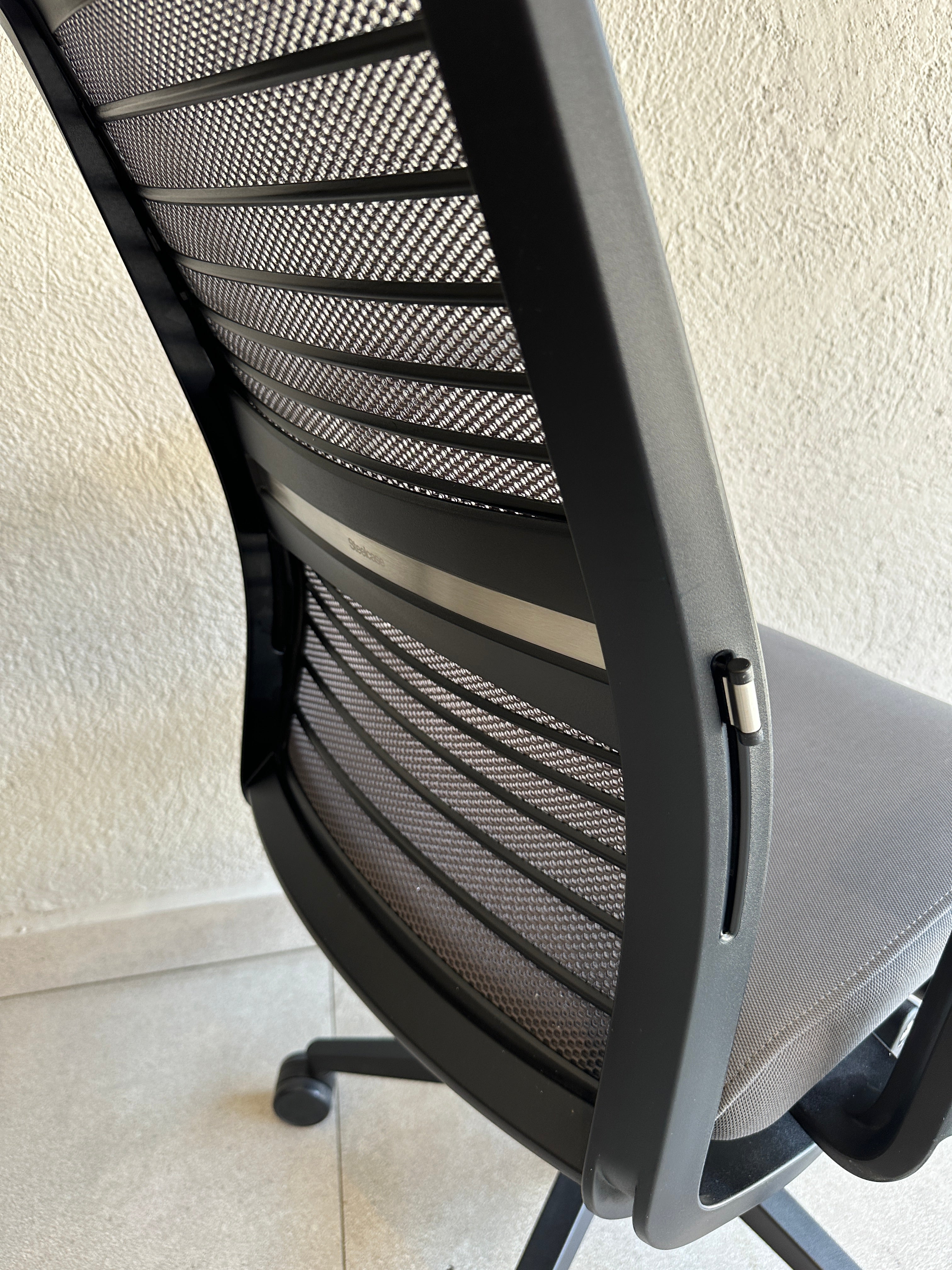 Silla Steelcase Think V2 preowned como nueva