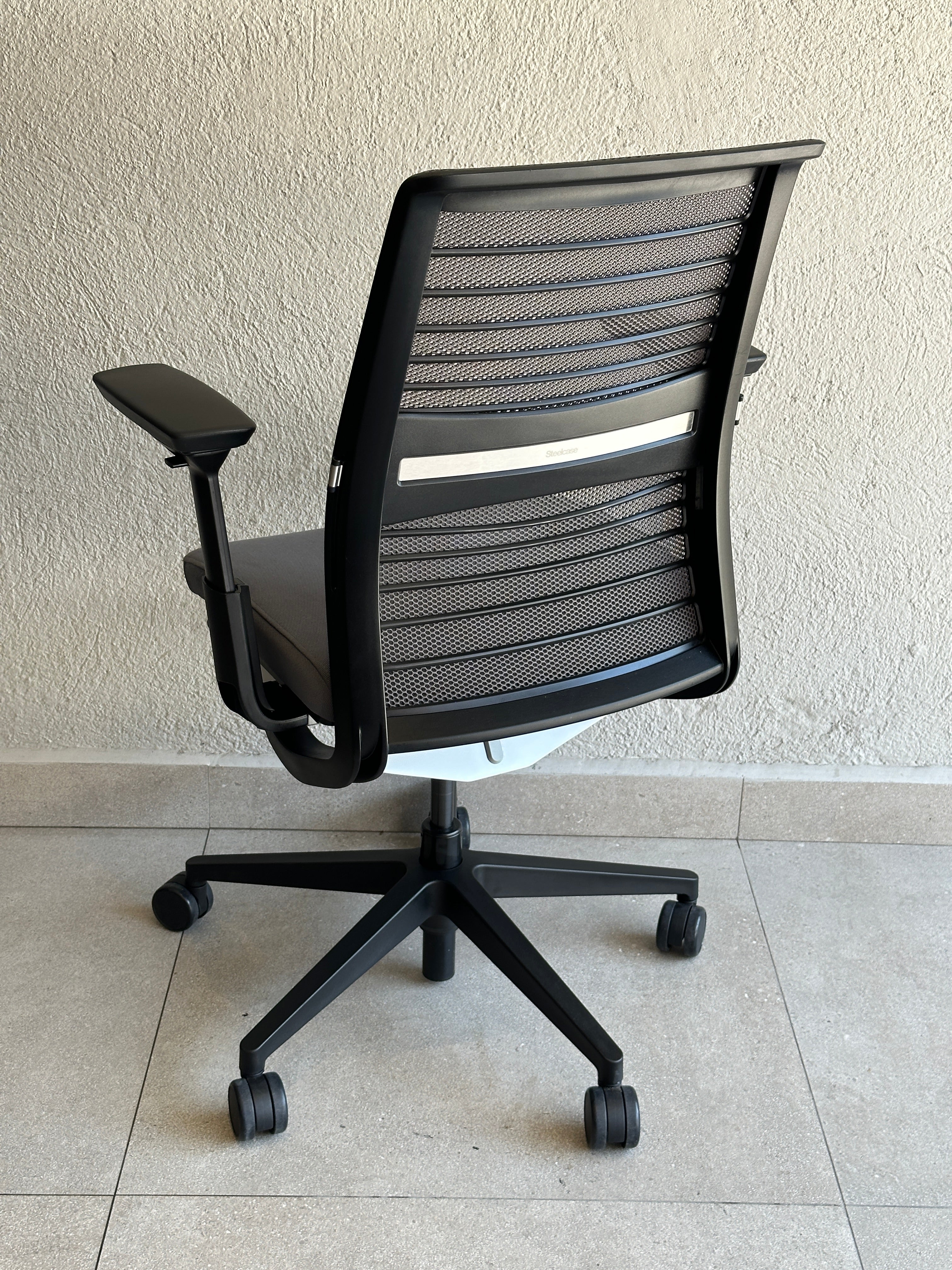 Respaldo ajustable Silla Steelcase Think V2