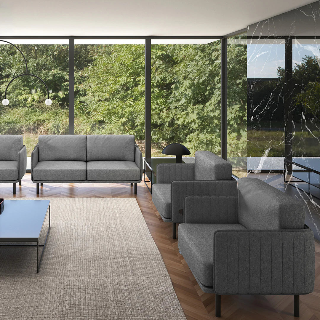 Sillón Fabrizia en ambiente interior moderno