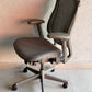 Celle Gris con asiento de tela y memory foam