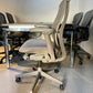 Celle Gris con asiento de tela y memory foam