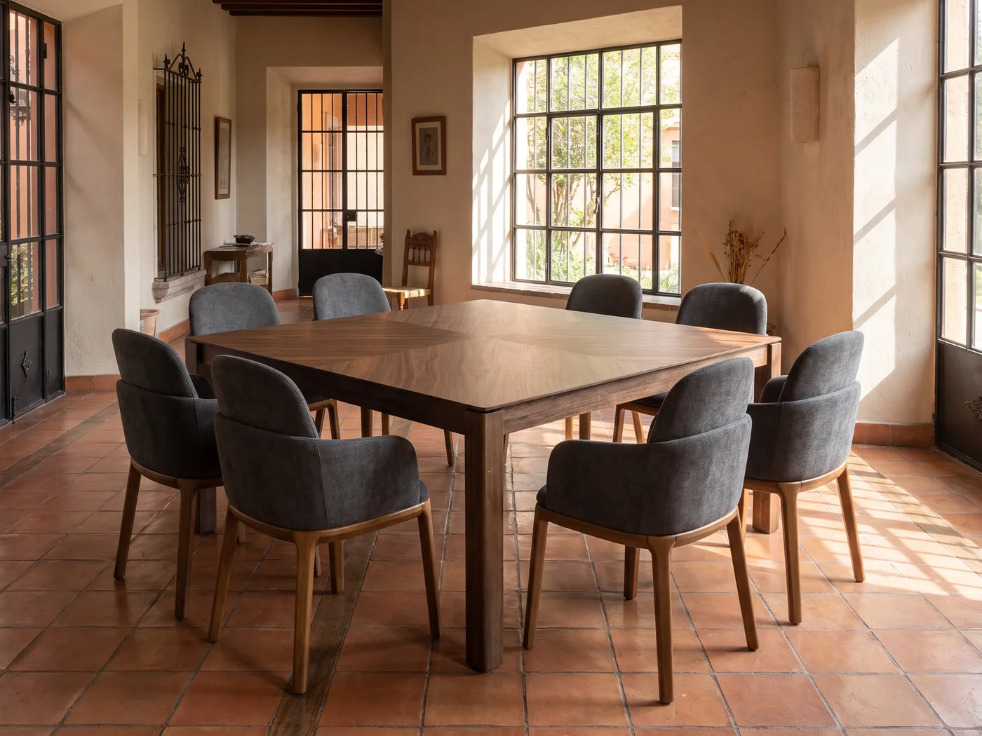 Salón para reuniones de vecinos, variación 2