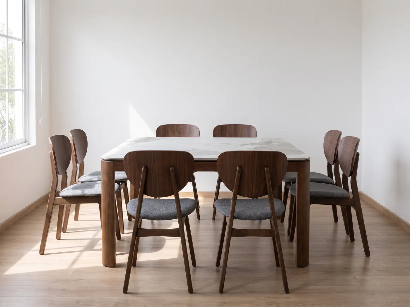 Comedor de piedra para ocho, variación 1