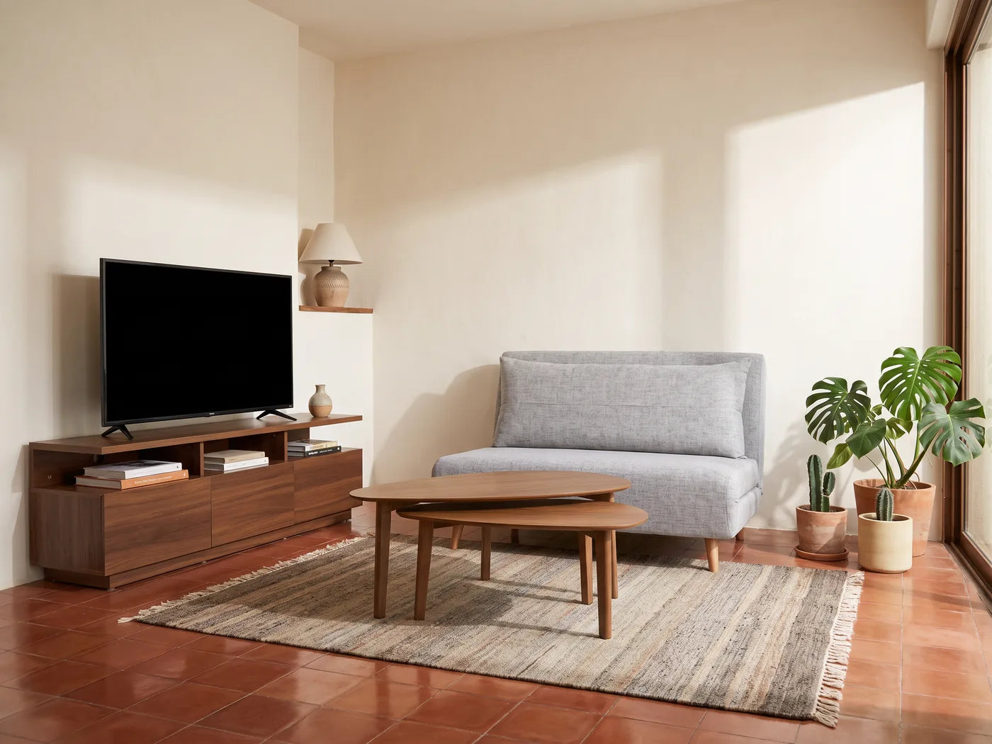 Sala con mesas de centro en set, variación 1